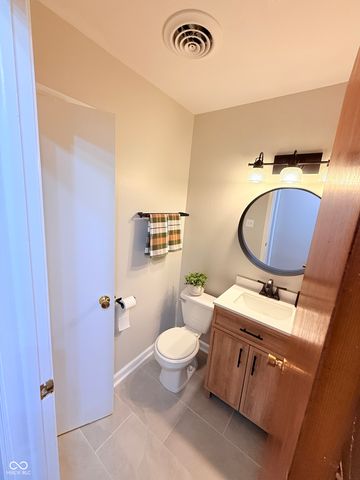 975 Rolling Hill Road, Greenwood, IN 46142