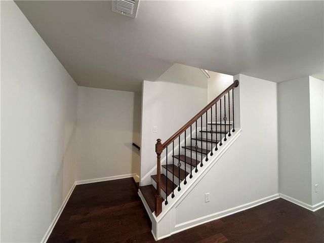 5520 Warmstone Lane, Suwanee, GA 30024