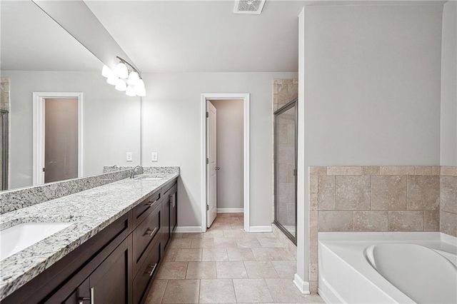 5520 Warmstone Lane, Suwanee, GA 30024