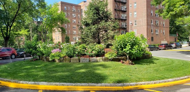 5615 Netherland Avenue 4C, Bronx, NY 10471