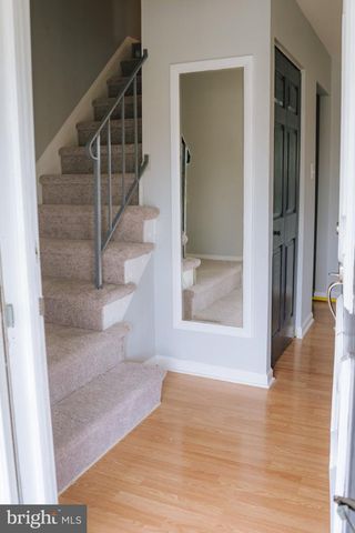 818 BOBBY RD, Baltimore, MD 21228