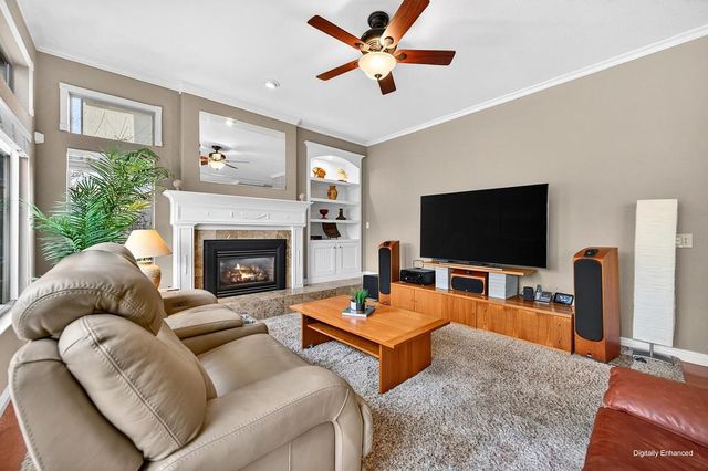 177 Dulverton Cir, Folsom, CA 95630