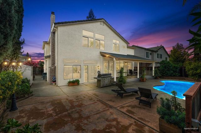 177 Dulverton Cir, Folsom, CA 95630