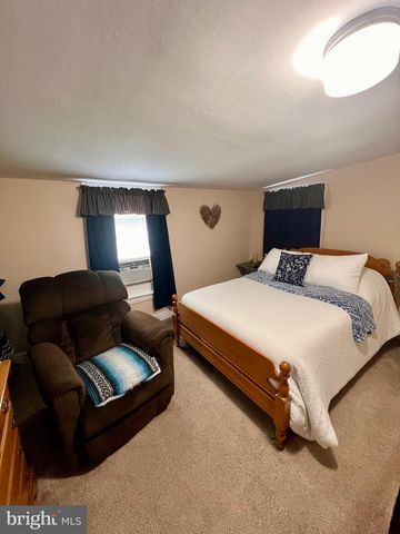 340 S READING AVE, Boyertown, PA 19512