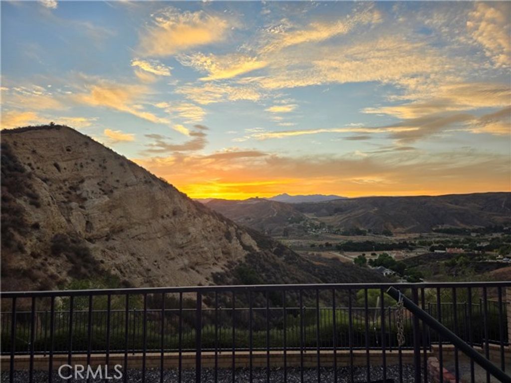 22939 Raintree Lane, Saugus (santa Clarita), CA 91390