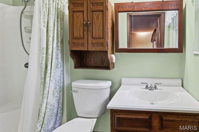 217 Hall Point, Fairview Heights, IL 62208