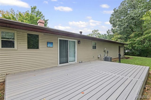 217 Hall Point, Fairview Heights, IL 62208