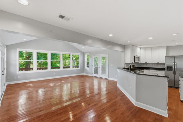 224 Sunset Island Trl, Gallatin, TN 37066