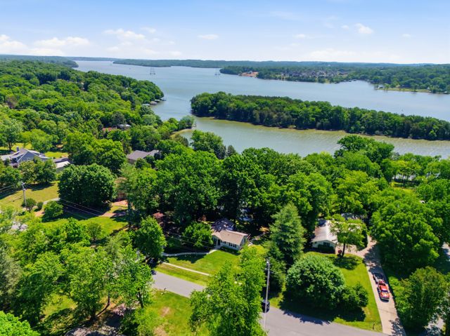 224 Sunset Island Trl, Gallatin, TN 37066