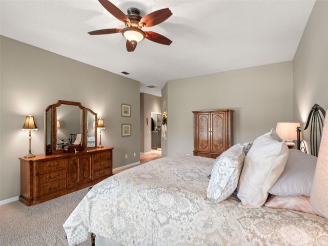 17422 HEATHER OAKS PLACE, Tampa, FL 33647