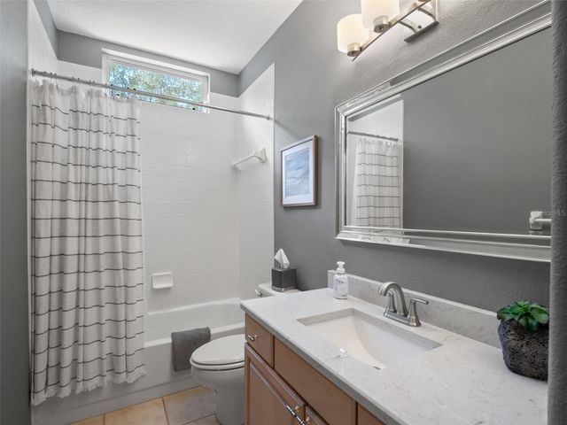 17422 HEATHER OAKS PLACE, Tampa, FL 33647