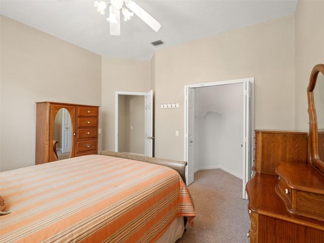 17422 HEATHER OAKS PLACE, Tampa, FL 33647