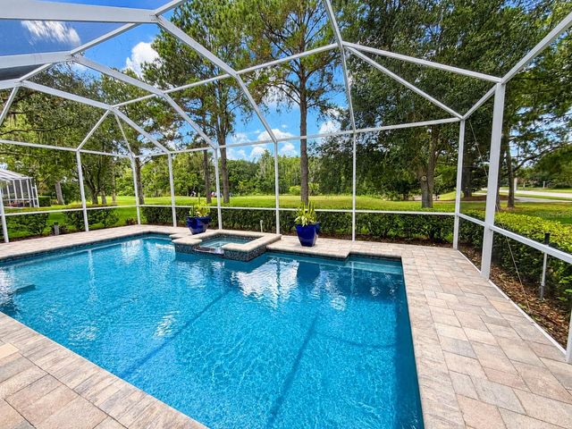 17422 HEATHER OAKS PLACE, Tampa, FL 33647