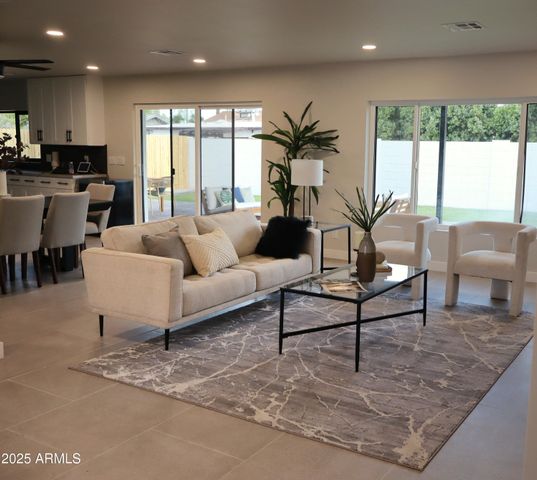 8631 E THOMAS Road, Scottsdale, AZ 85251