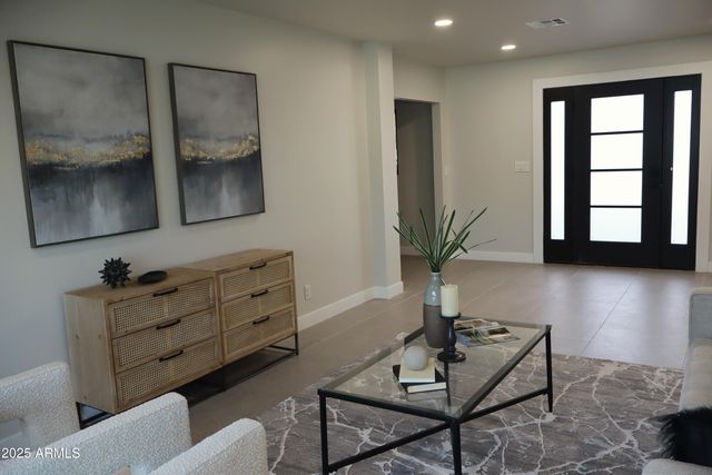 8631 E THOMAS Road, Scottsdale, AZ 85251