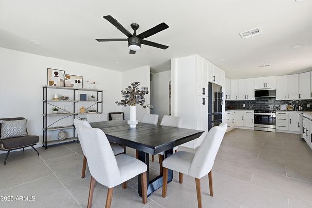 8631 E THOMAS Road, Scottsdale, AZ 85251