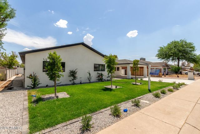 8631 E THOMAS Road, Scottsdale, AZ 85251