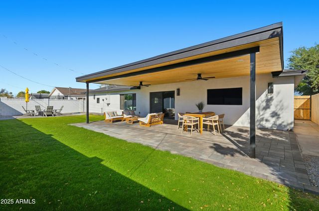 8631 E THOMAS Road, Scottsdale, AZ 85251