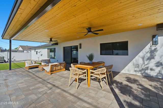 8631 E THOMAS Road, Scottsdale, AZ 85251