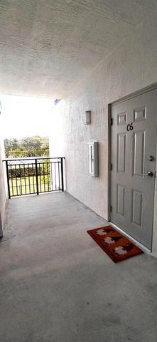 9052 Gulf Run Way C6, Lake Worth, FL 33467