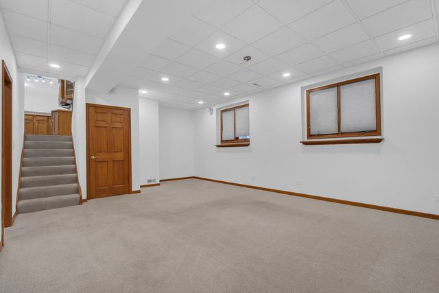 1N280 Morse Street, Carol Stream, IL 60188