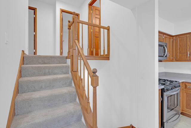 1N280 Morse Street, Carol Stream, IL 60188