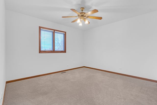 1N280 Morse Street, Carol Stream, IL 60188