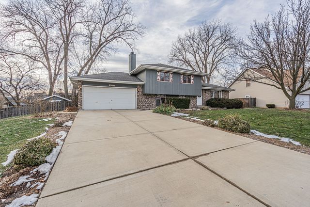 1N280 Morse Street, Carol Stream, IL 60188