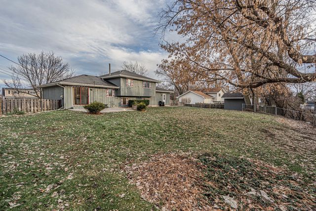 1N280 Morse Street, Carol Stream, IL 60188