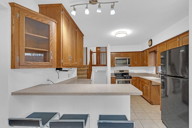 1N280 Morse Street, Carol Stream, IL 60188