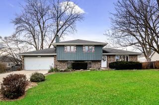 1N280 Morse Street, Carol Stream, IL 60188