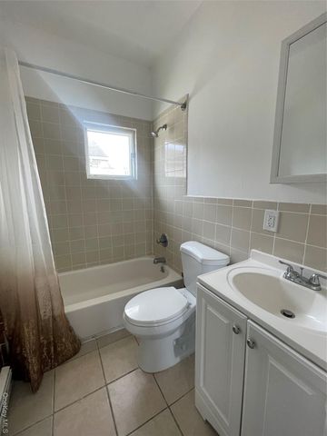 70 Dobbs Ferry Road, White Plains, NY 10607