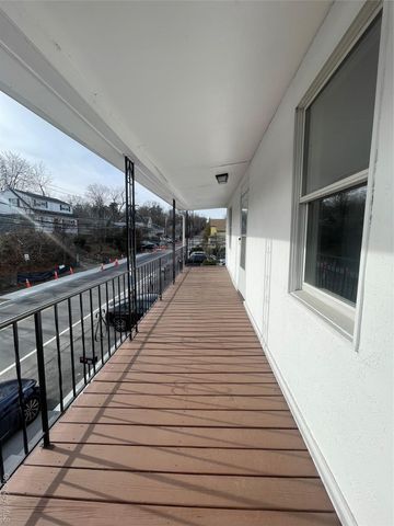 70 Dobbs Ferry Road, White Plains, NY 10607