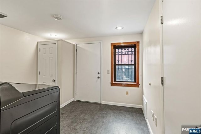 800 Ocean Avenue 1, Jersey City, NJ 07304