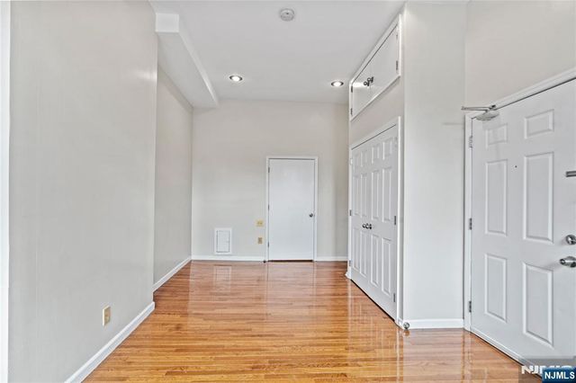 800 Ocean Avenue 1, Jersey City, NJ 07304