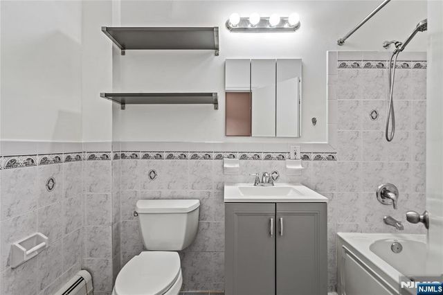 800 Ocean Avenue 1, Jersey City, NJ 07304