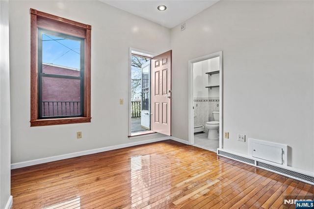 800 Ocean Avenue 1, Jersey City, NJ 07304