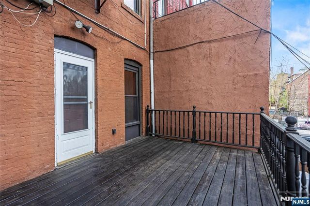 800 Ocean Avenue 1, Jersey City, NJ 07304