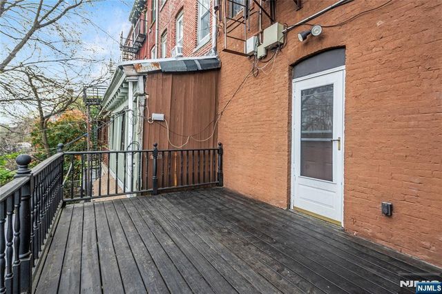 800 Ocean Avenue 1, Jersey City, NJ 07304