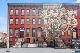 800 Ocean Avenue 1, Jersey City, NJ 07304