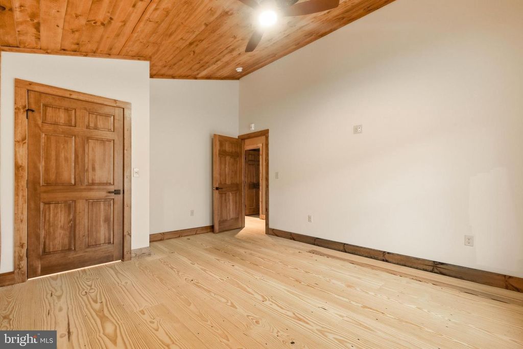 Image 24 of property listing at 2 NATURE RUN, Mc Henry, MD 21541