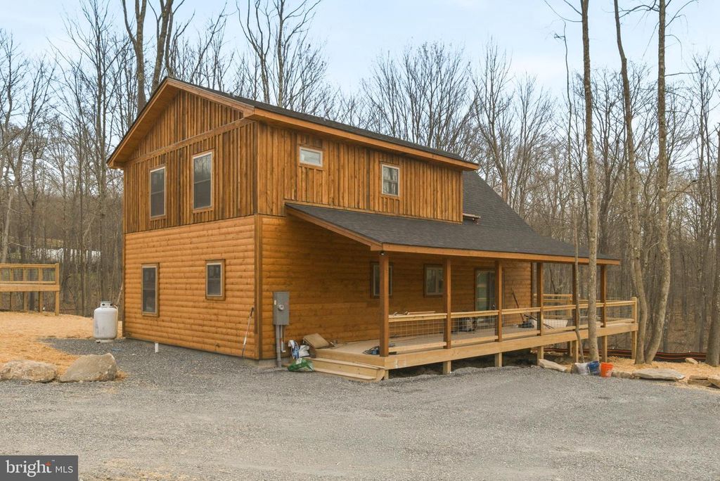 Image 32 of property listing at 2 NATURE RUN, Mc Henry, MD 21541