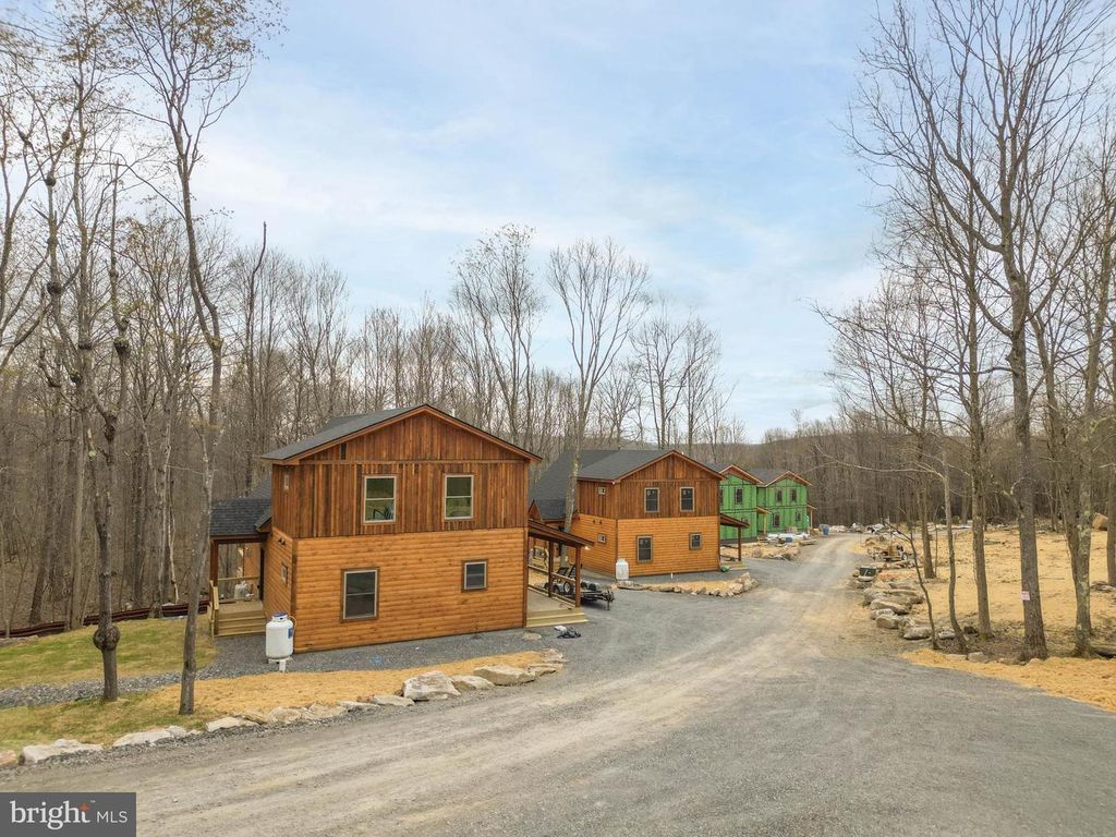 Image 33 of property listing at 2 NATURE RUN, Mc Henry, MD 21541