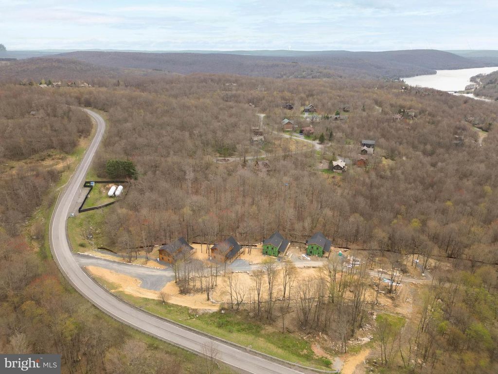 Image 36 of property listing at 2 NATURE RUN, Mc Henry, MD 21541