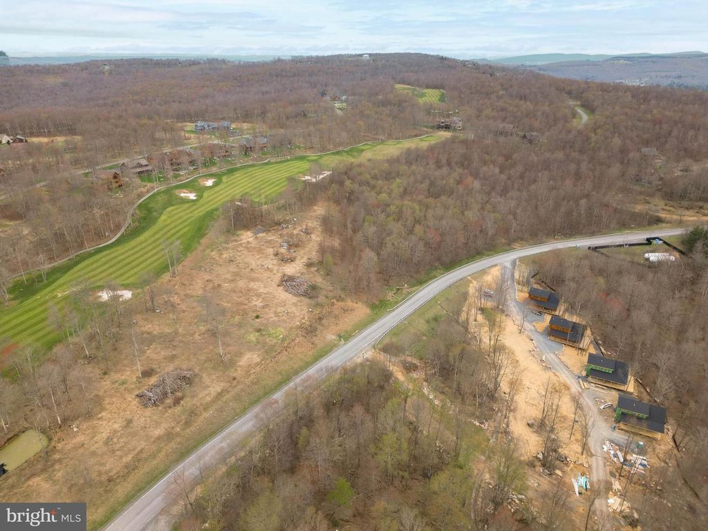 Image 38 of property listing at 2 NATURE RUN, Mc Henry, MD 21541