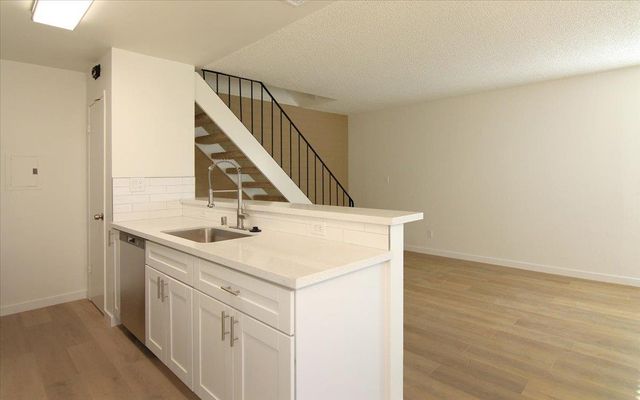 4435 Diamond Street 2, Capitola, CA 95010