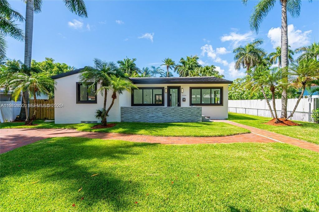 1334 Madison Street, Hollywood, FL 33019