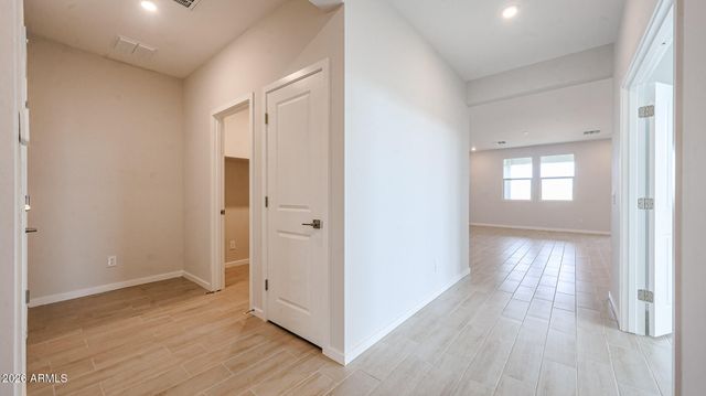 23069 W IRMA Lane, Surprise, AZ 85387