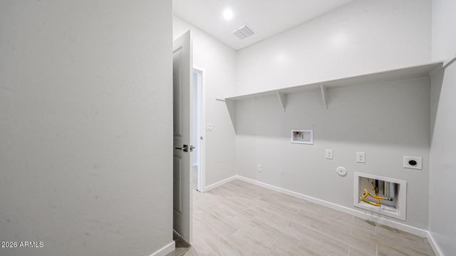 23069 W IRMA Lane, Surprise, AZ 85387