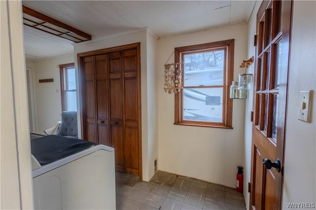 5924 Broadway Street, Lancaster, NY 14086